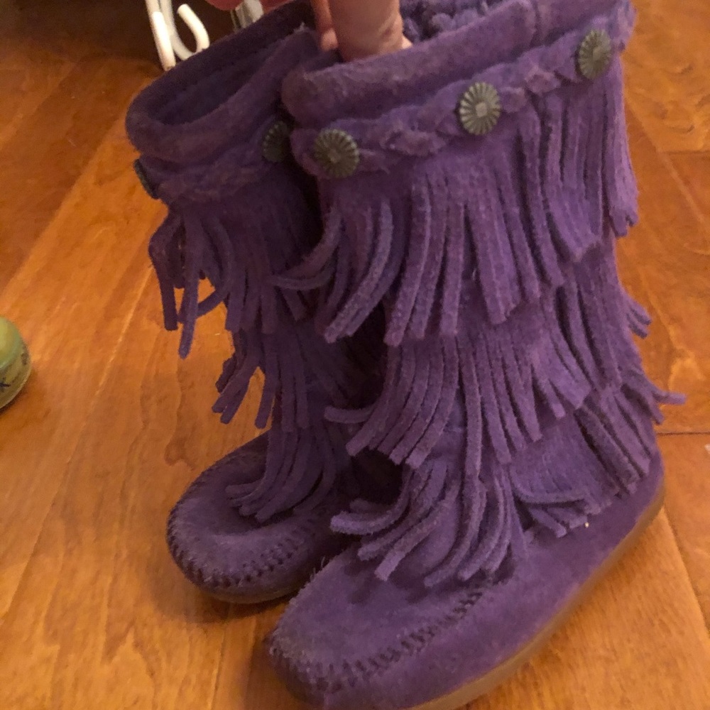 Minnetonka purple boots with fringe
